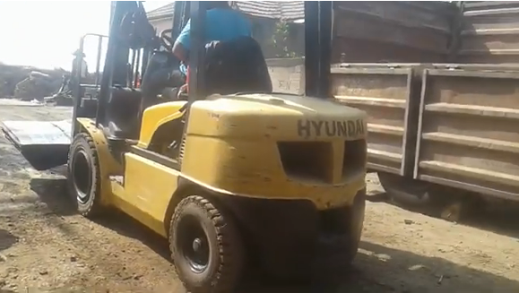 Rental Forklift Harian Se Jabodetabek